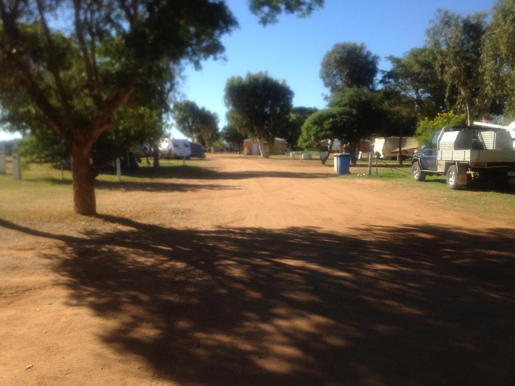 Carnarvon Caravan Park Экстерьер фото